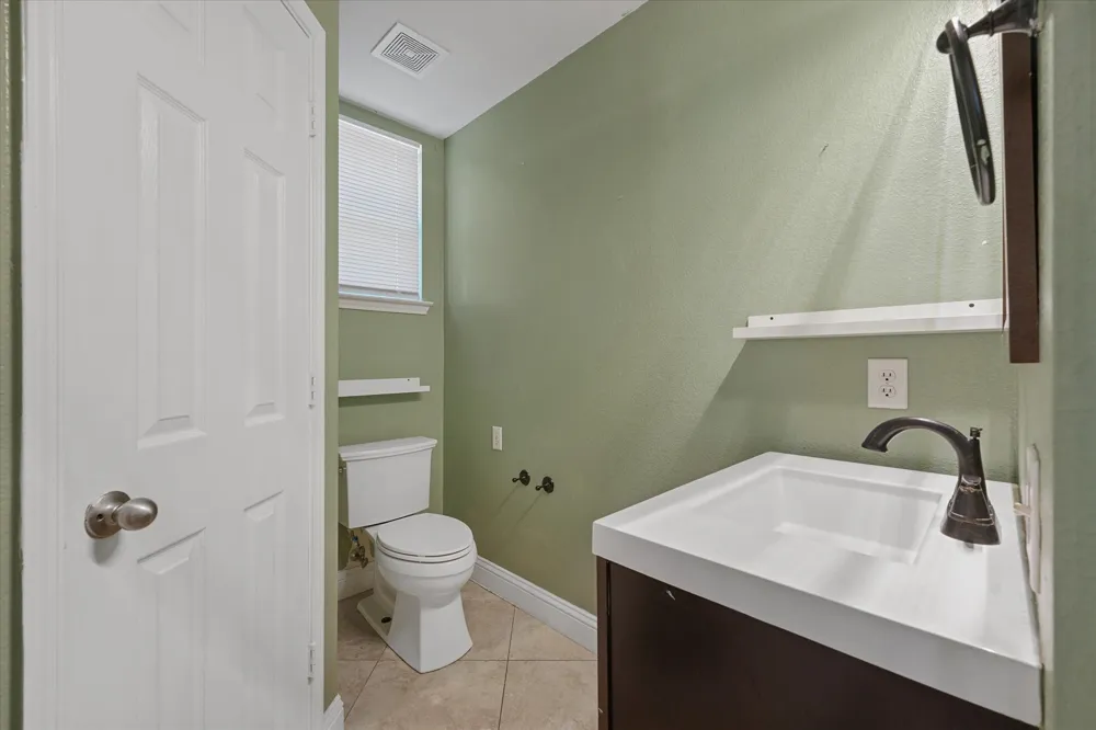 2236 Sparrow Hawk Court Grand Prairie, TX 75052