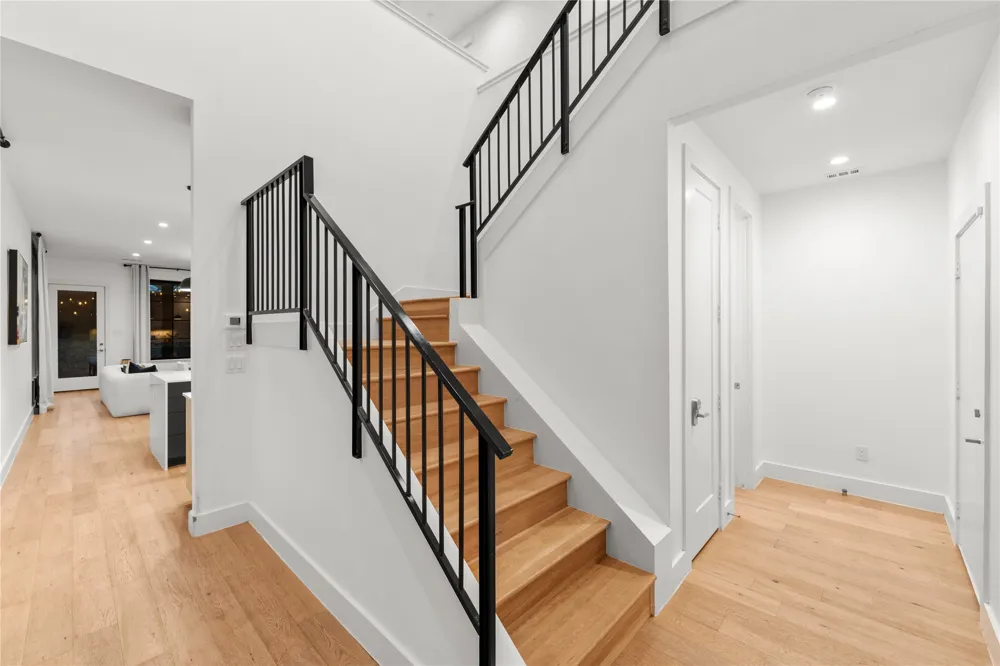 1230 Haines Avenue Dallas, TX 75208