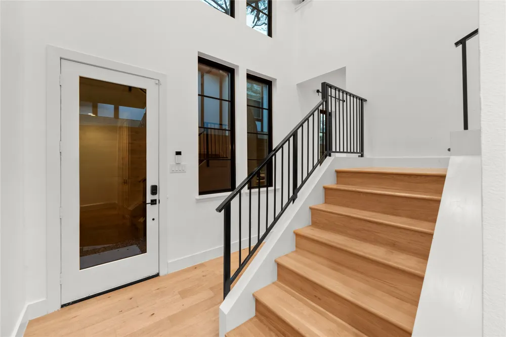1230 Haines Avenue Dallas, TX 75208