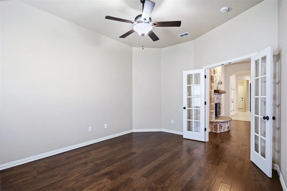 1004 Edgefield Lane Forney, TX 75126