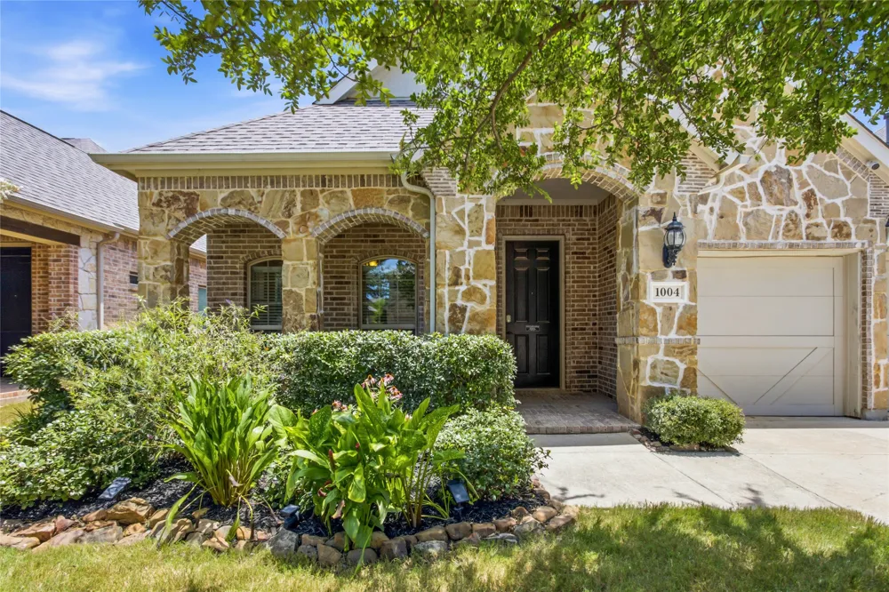 1004 Edgefield Lane Forney, TX 75126