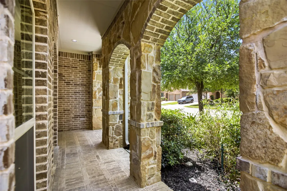 1004 Edgefield Lane Forney, TX 75126