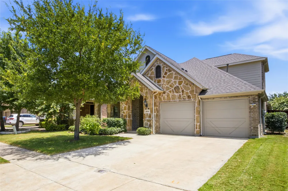 1004 Edgefield Lane Forney, TX 75126