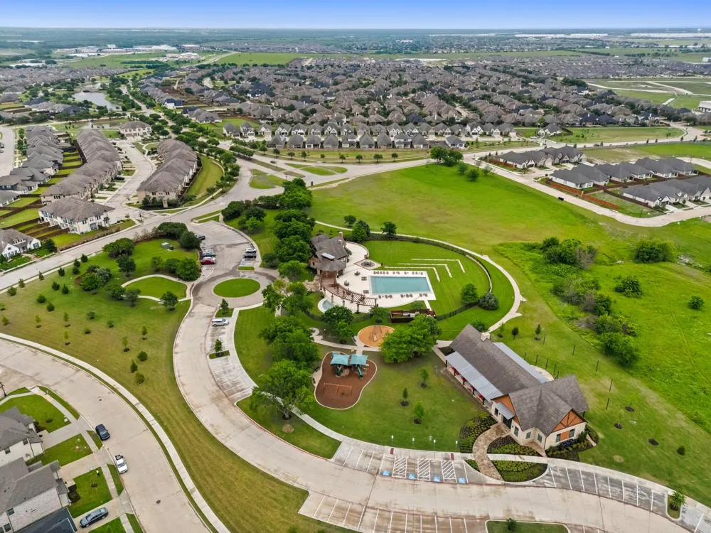 1004 Edgefield Lane Forney, TX 75126