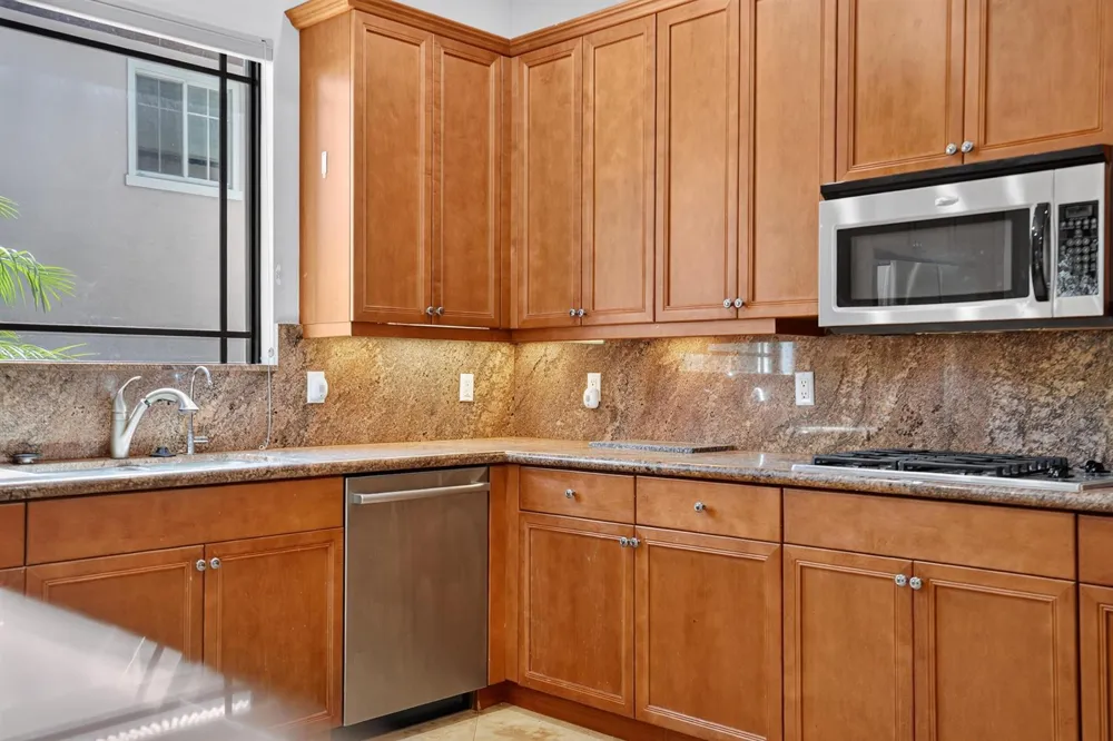 125 NW GARDENER STREET Boca Raton, FL 33432