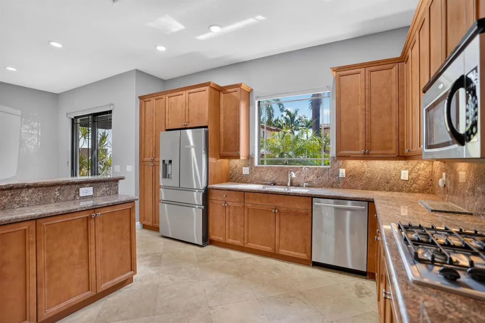 125 NW GARDENER STREET Boca Raton, FL 33432