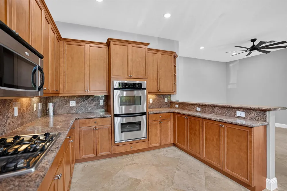 125 NW GARDENER STREET Boca Raton, FL 33432