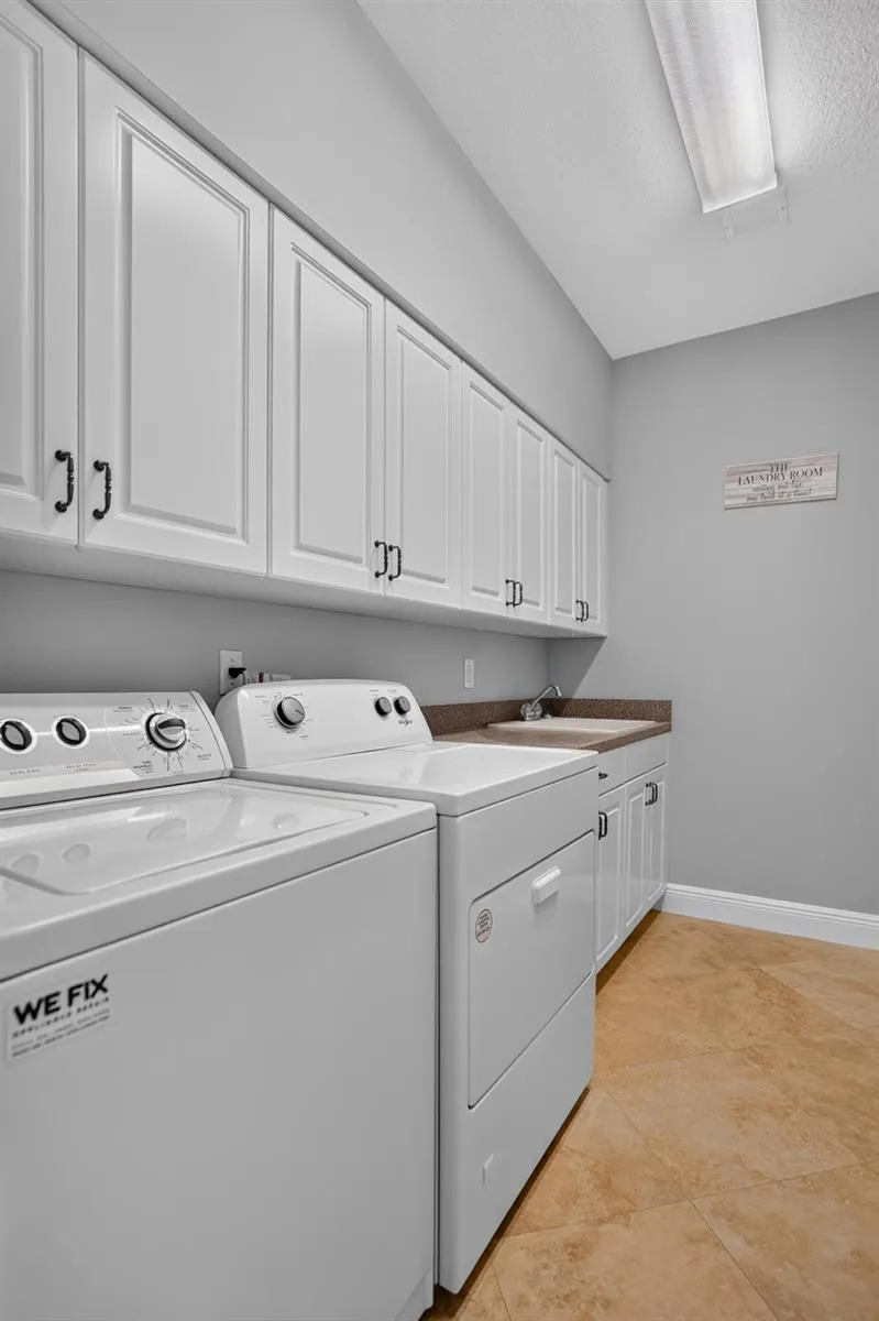 125 NW GARDENER STREET Boca Raton, FL 33432