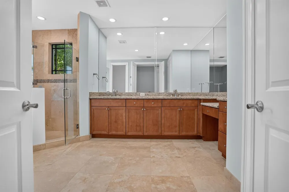 125 NW GARDENER STREET Boca Raton, FL 33432