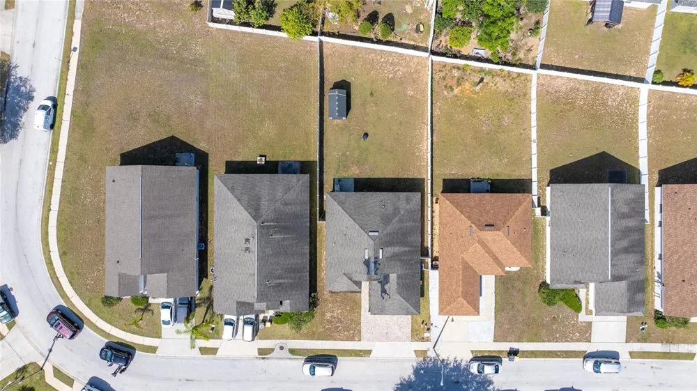 333 CHESHIRE WAY Davenport, FL 33897