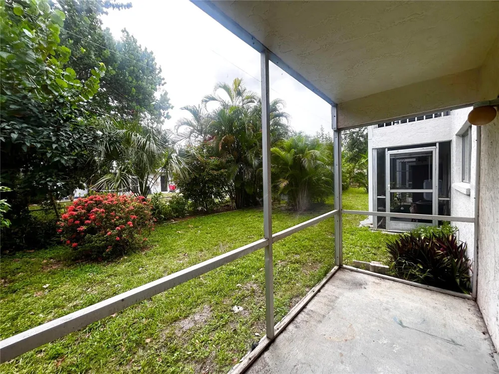 4906 VICTORIA DRIVE #103 Cape Coral, FL 33904
