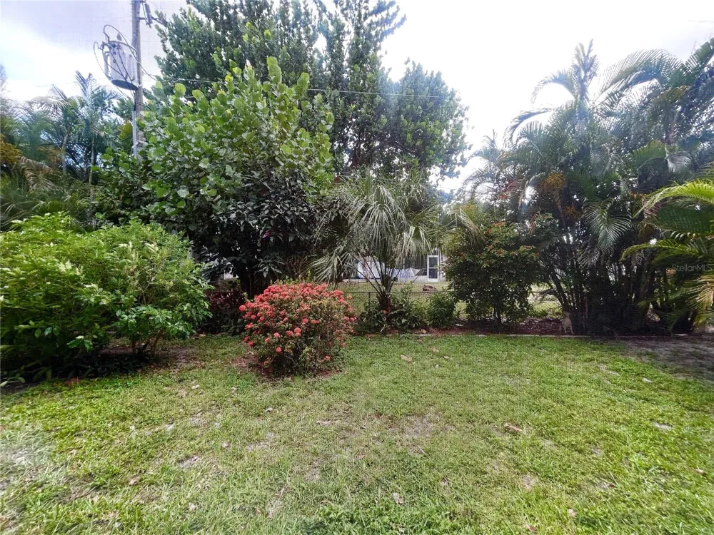4906 VICTORIA DRIVE #103 Cape Coral, FL 33904