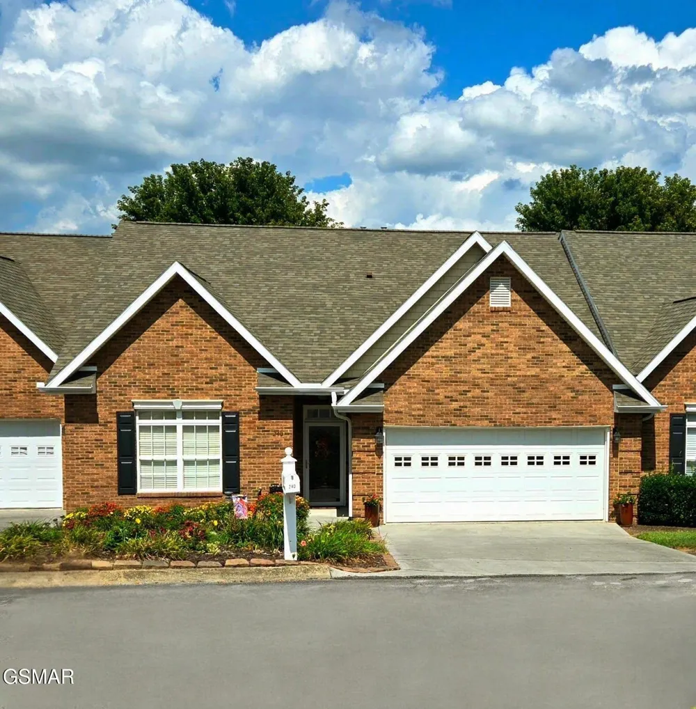 240 River Garden Court Sevierville, TN 37862