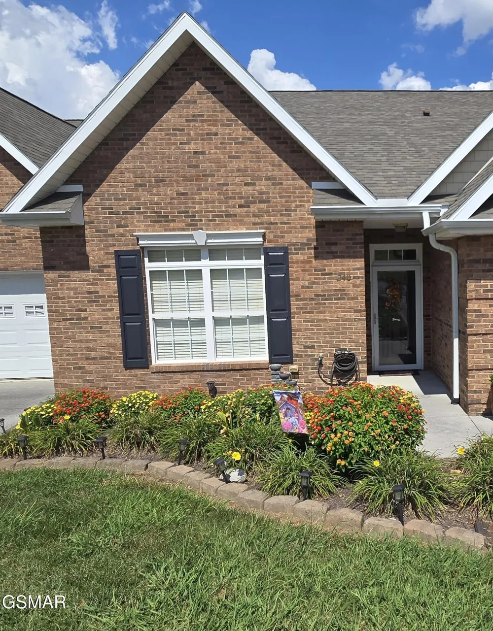 240 River Garden Court Sevierville, TN 37862