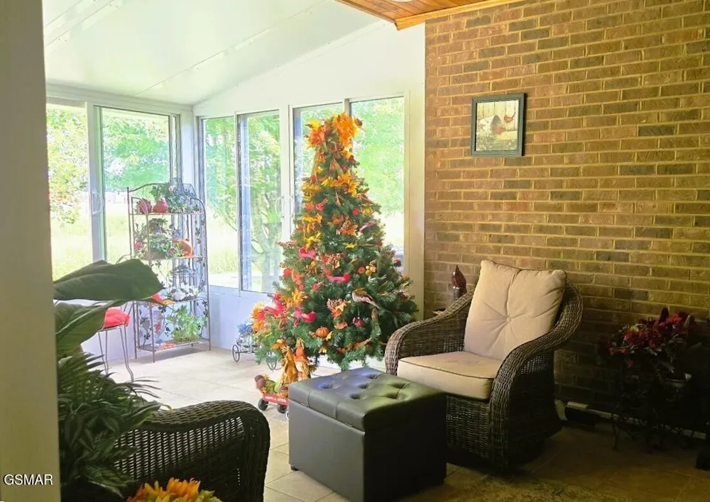 240 River Garden Court Sevierville, TN 37862