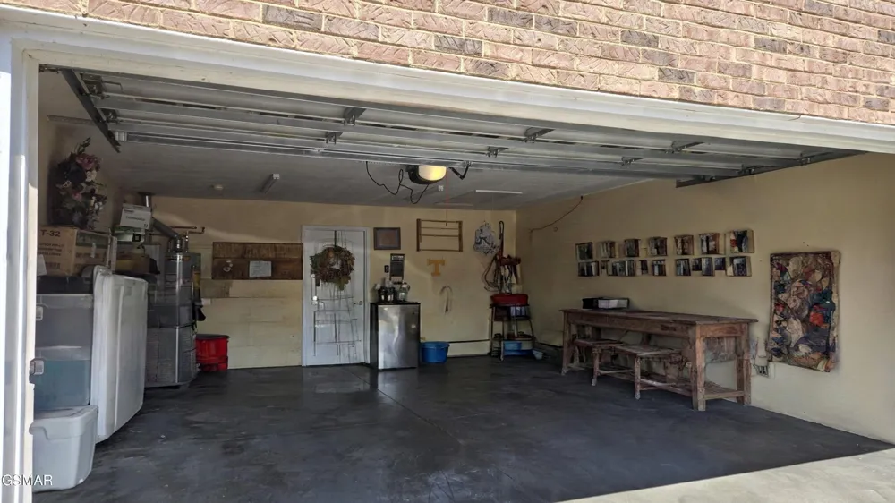 240 River Garden Court Sevierville, TN 37862