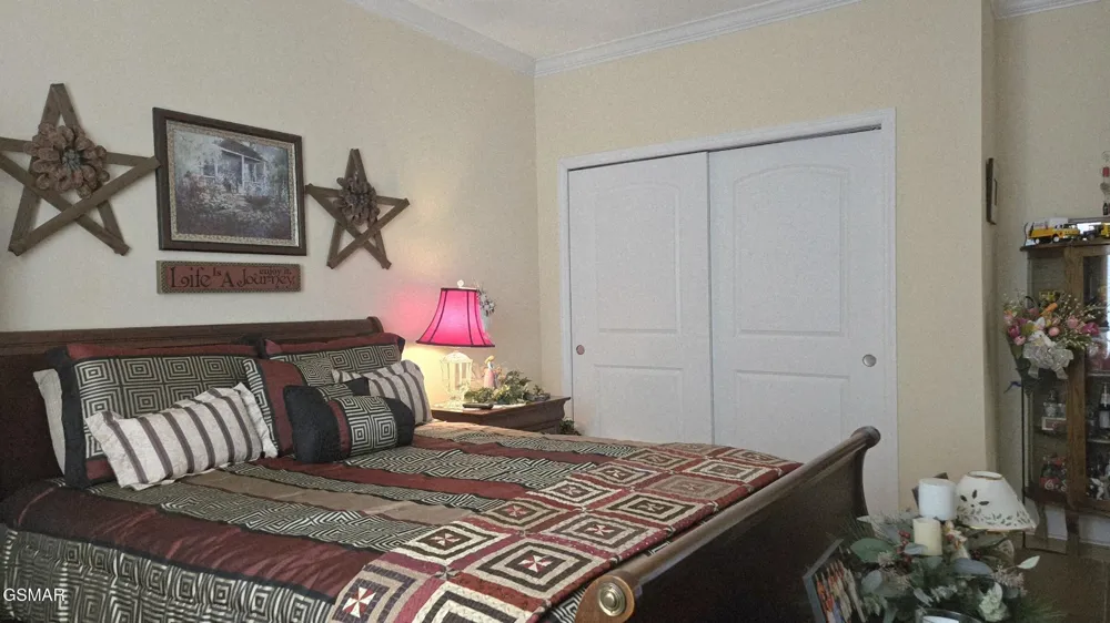 240 River Garden Court Sevierville, TN 37862