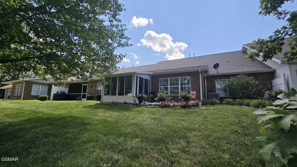 240 River Garden Court Sevierville, TN 37862