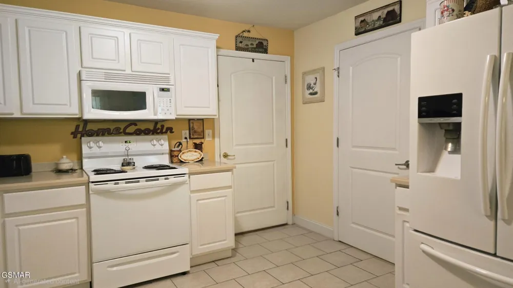 240 River Garden Court Sevierville, TN 37862