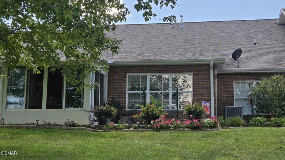240 River Garden Court Sevierville, TN 37862