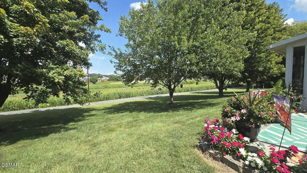 240 River Garden Court Sevierville, TN 37862