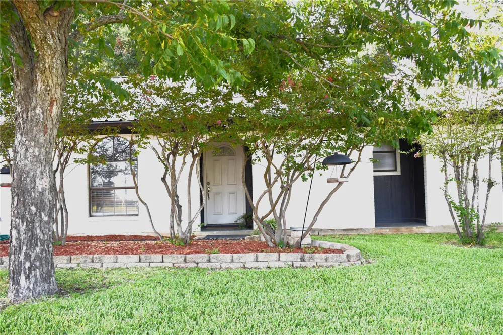 1702 Pecos Avenue Rockdale, TX 76567