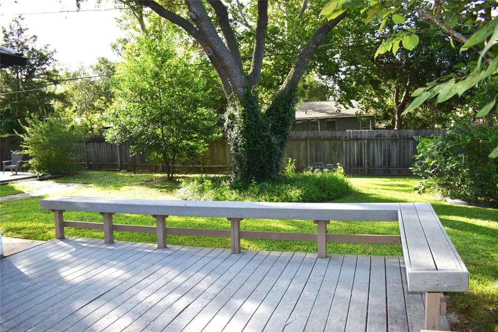 1702 Pecos Avenue Rockdale, TX 76567