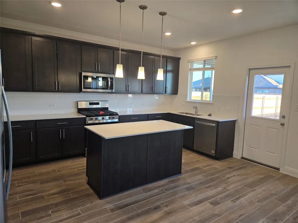 408 Acuff Lane Leander, TX 78641