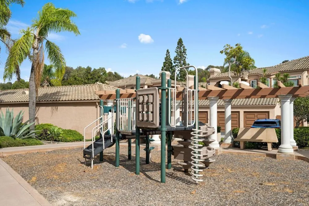 3587 Cameo Drive #19 Oceanside, CA 92056