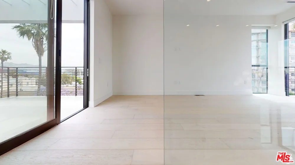 105 S Doheny Drive #PH2 Los Angeles, CA 90048