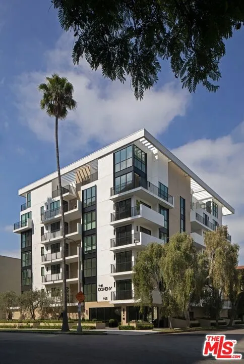 105 S Doheny Drive #PH2 Los Angeles, CA 90048