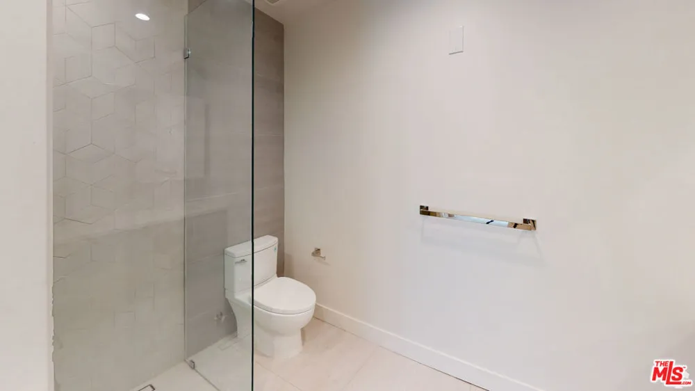 105 S Doheny Drive #PH2 Los Angeles, CA 90048