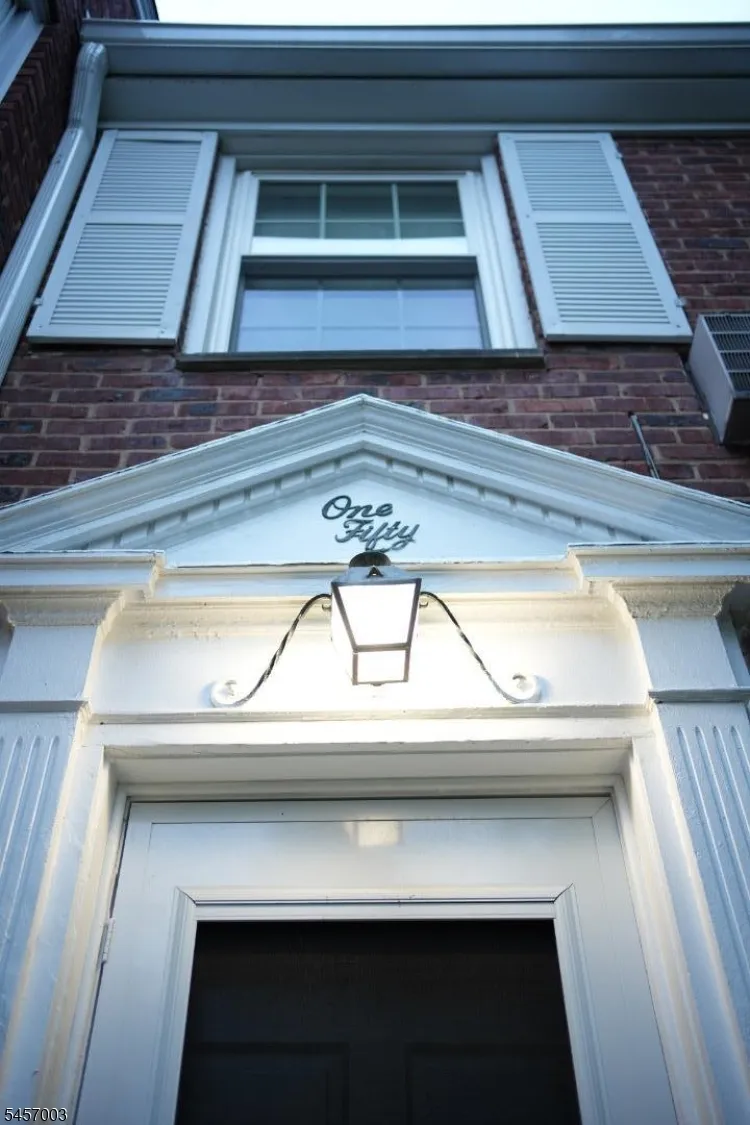 154 Boyden Avenue Maplewood, NJ 07040