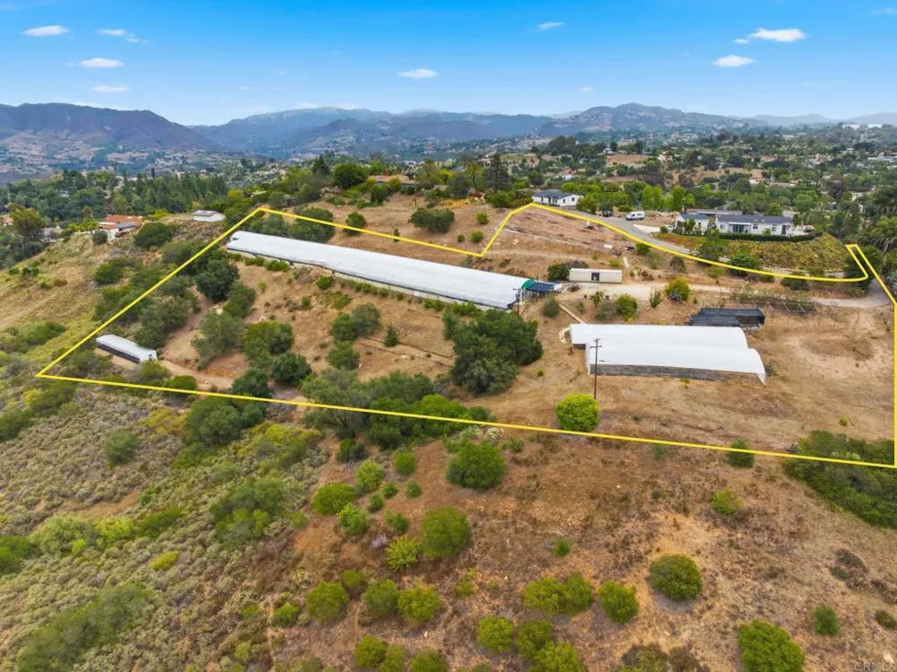 803 Quail Hill Road Fallbrook, CA 92028