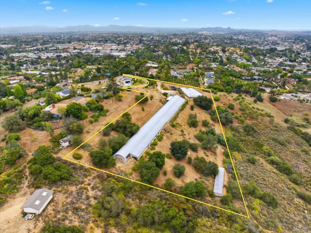 803 Quail Hill Road Fallbrook, CA 92028