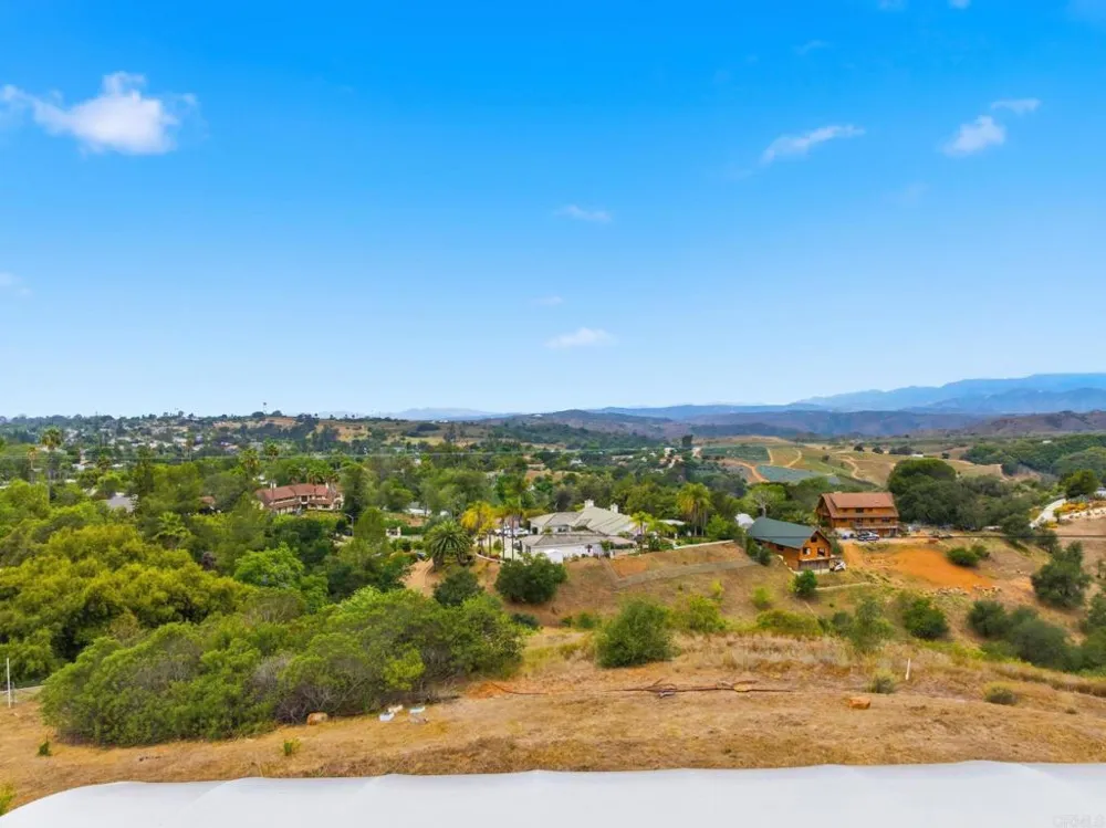 803 Quail Hill Road Fallbrook, CA 92028