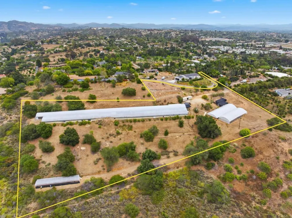 803 Quail Hill Road Fallbrook, CA 92028
