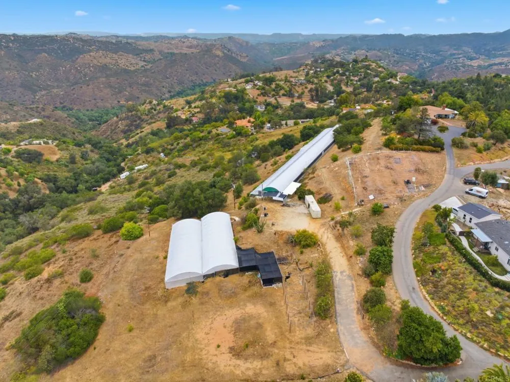 803 Quail Hill Road Fallbrook, CA 92028
