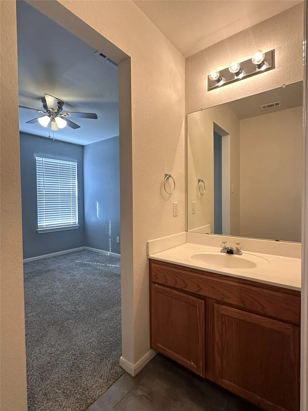 722 Ranier Lane Round Rock, TX 78665