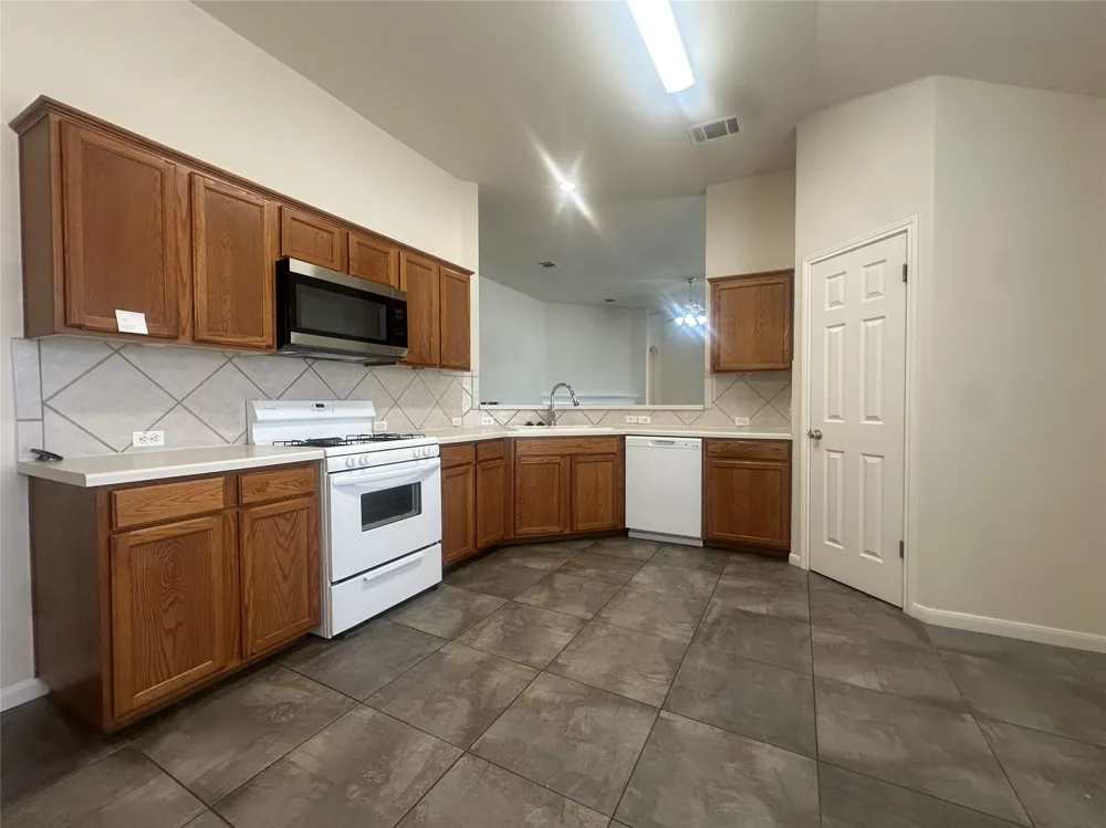 722 Ranier Lane Round Rock, TX 78665