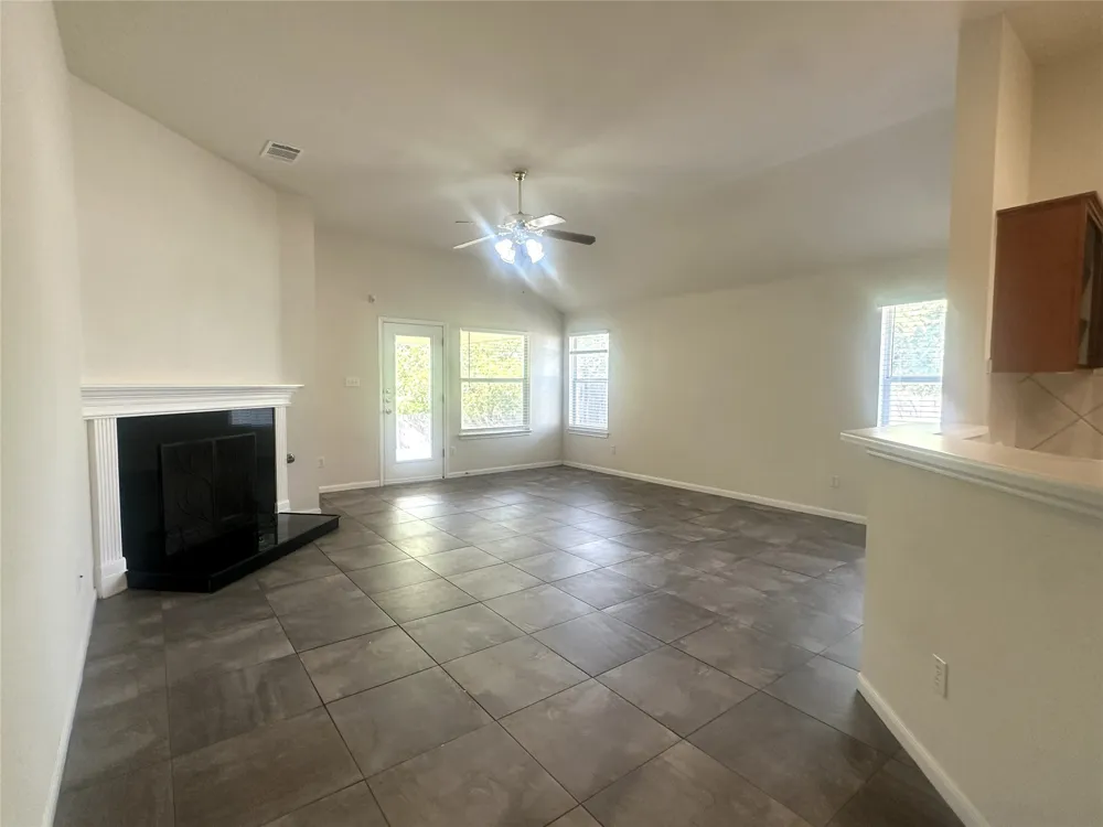 722 Ranier Lane Round Rock, TX 78665
