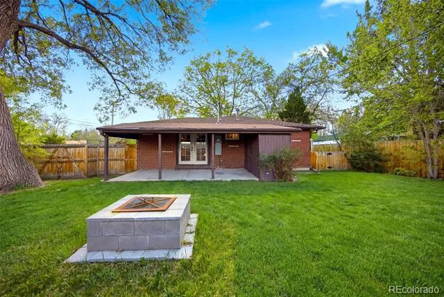 1490 S Zephyr Street Lakewood, CO 80232