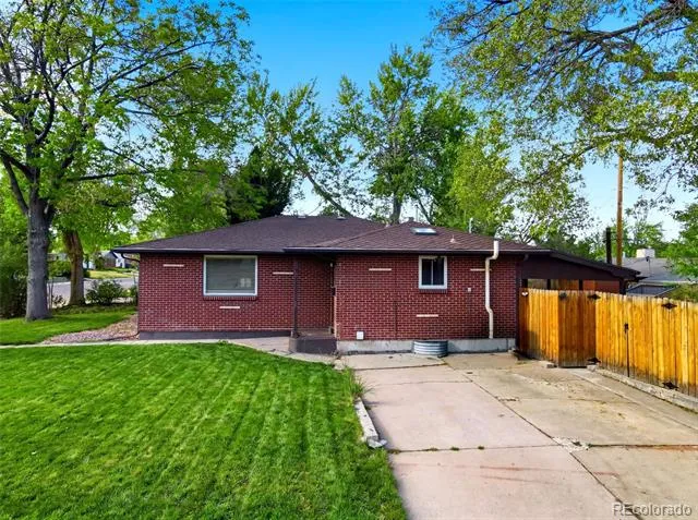 1490 S Zephyr Street Lakewood, CO 80232