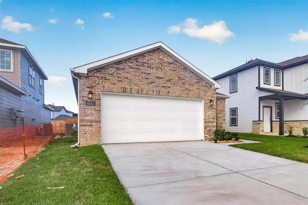 4042 Bay Court Brookshire, TX 77423