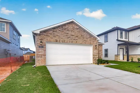 4042 Bay Court