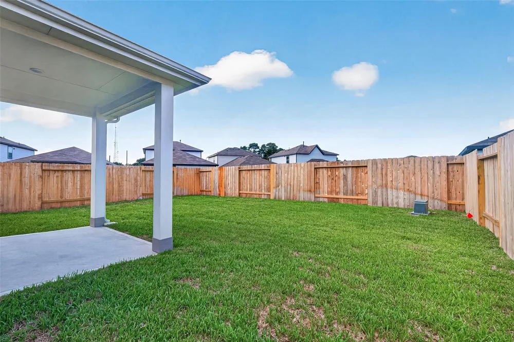4042 Bay Court Brookshire, TX 77423