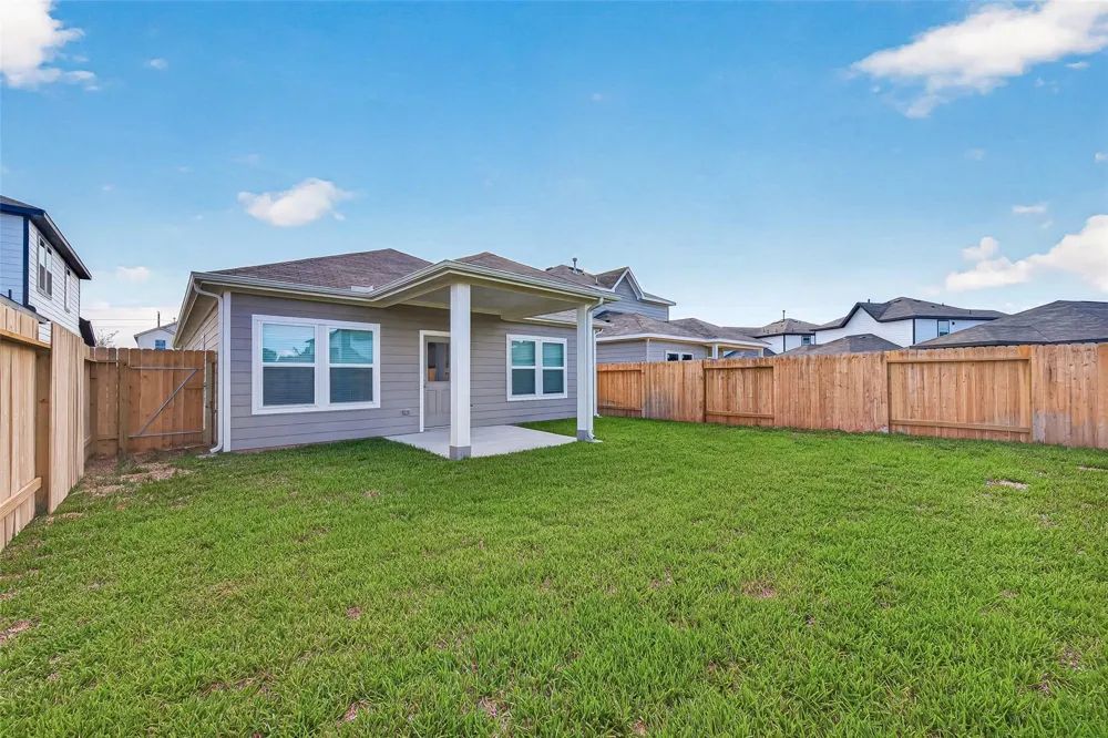4042 Bay Court Brookshire, TX 77423