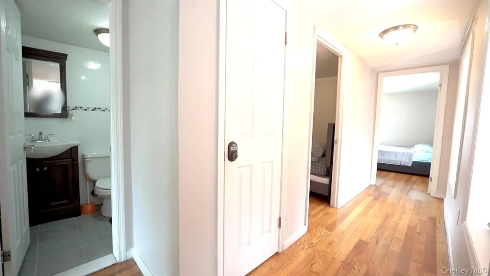 752 E 222nd Street Bronx, NY 10467
