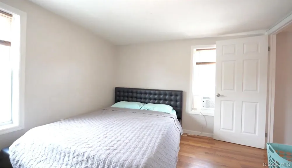 752 E 222nd Street Bronx, NY 10467