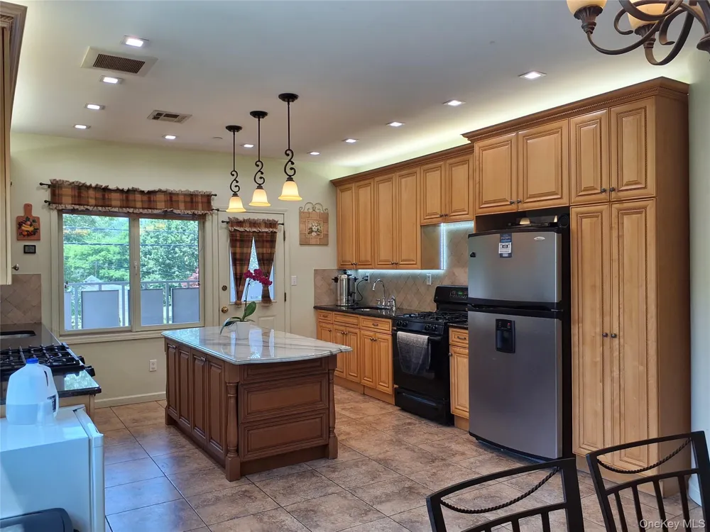 40 Herrick Avenue #201 Spring Valley, NY 10977